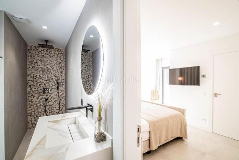 Foto 17195214-c96b-4427-bef9-830c26045be9. Lloguer casa amb aparcament piscina a Nagüeles Alto Marbella