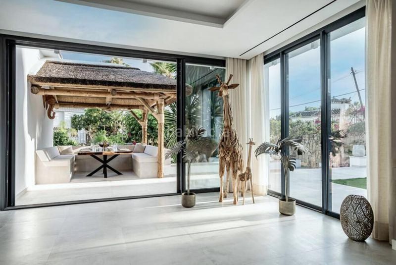 Foto 4e0bb19d-3e3a-4ca4-bcc9-3ffa97bc9d13. Lloguer casa amb aparcament piscina a Nagüeles Alto Marbella