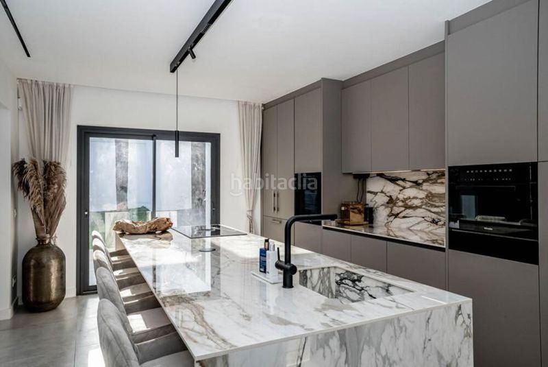 Foto ba3237bc-c797-477a-aa63-07b533679188. Lloguer casa amb aparcament piscina a Nagüeles Alto Marbella