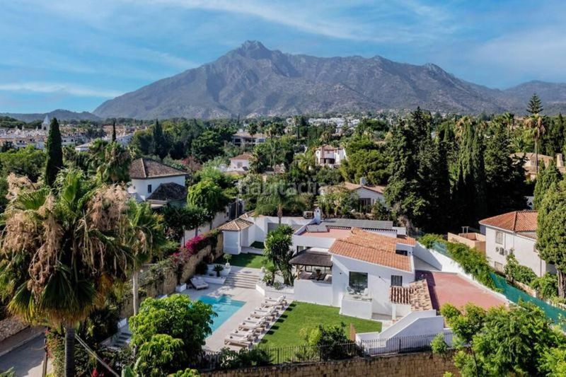 Foto 725e8df0-f424-4baf-ad6b-59e3a90f041a. Location maison avec parking piscine dans Nagüeles Alto Marbella