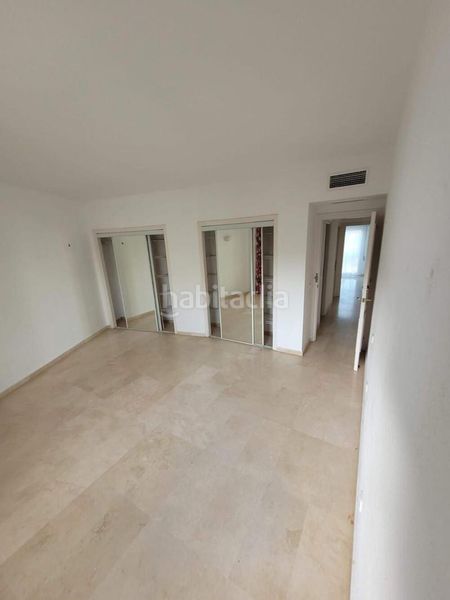 Foto 334f115c-fd88-41bf-b8f8-68ca5ec5532f. Apartament amb aparcament piscina a El Velerín Estepona