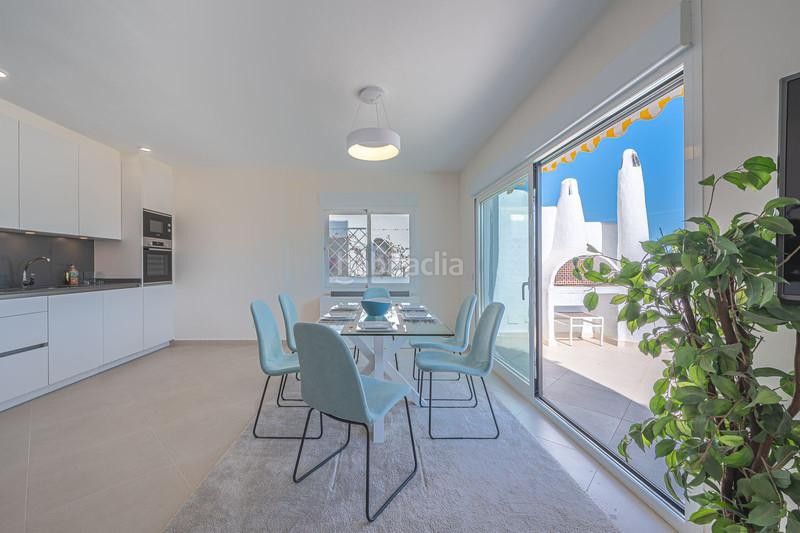 Foto 4849b731-4999-4726-a559-684f266d121d. Lloguer apartament amb calefacció aparcament piscina a Marbella