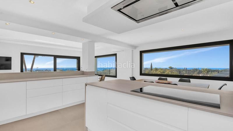 Foto a5005e28-2575-4dd9-972e-05200d0aff74. Alquiler casa lujo en Elviria Marbella