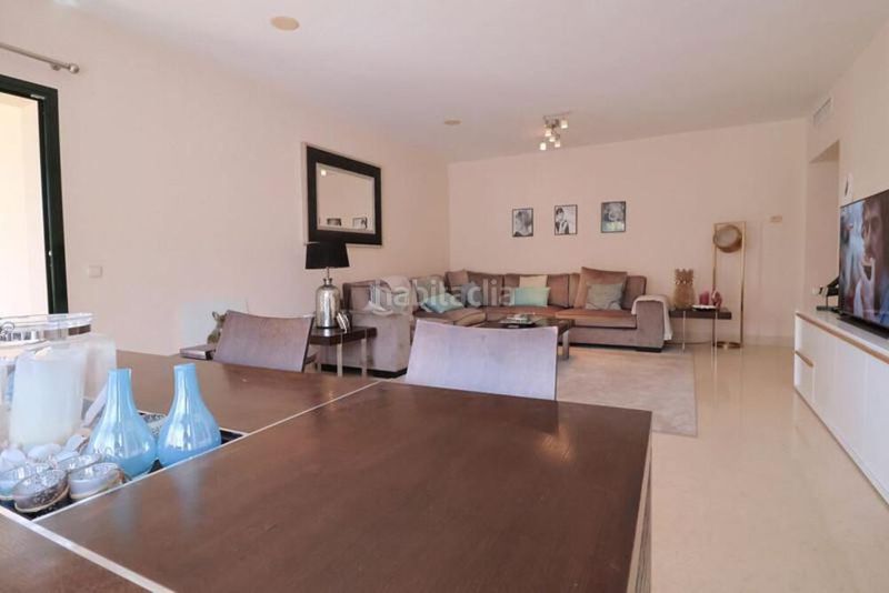 Foto abb42d72-710f-4821-a736-a075940b715a. Apartament amb aparcament piscina a los arqueros - puerto del almendro Benahavís