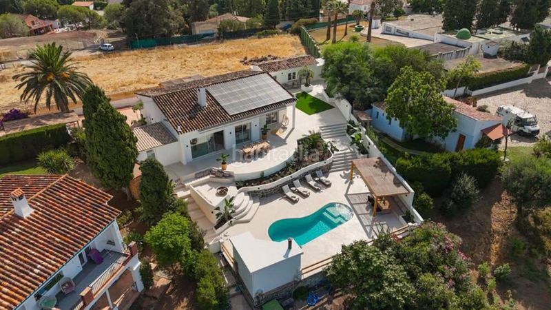 Foto c8d337aa-478b-4612-86e2-d7ce5efe7939. Casa amb aparcament piscina a Guadalmina Alta Marbella