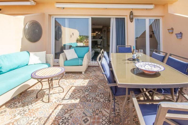 Foto c849c32a-e90d-4fd9-a9f9-c8e96a301bde. Apartament amb aparcament piscina a Santa María Marbella