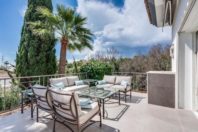 Foto b8325f92-a7db-41ff-8799-47636c80b1bd. Casa amb aparcament piscina a Sierra Blanca Marbella