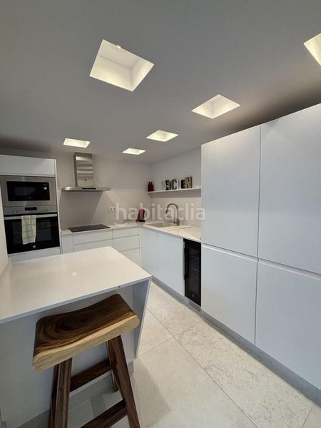 Foto 452da0df-cefa-4067-80d9-e09470bd5aa5. Lloguer planta baixa amb aparcament piscina a Los Naranjos Marbella