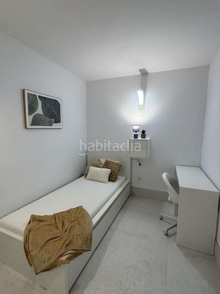Foto 7de32237-417d-443b-8276-50c1a3d02a3c. Lloguer planta baixa amb aparcament piscina a Los Naranjos Marbella