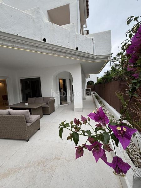 Foto fcea9e9a-8237-42f6-acc5-84f86b8605da. Lloguer planta baixa amb aparcament piscina a Los Naranjos Marbella