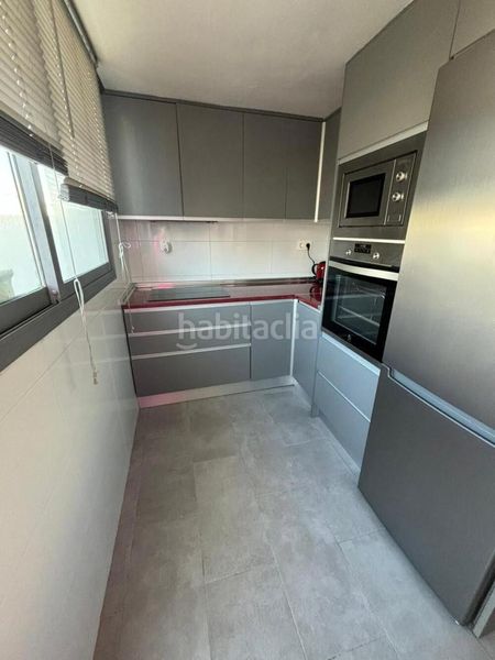 Foto a0b15460-d167-4c59-8d5c-eaeb14a85e21. Casa adossada amb piscina a Cancelada Estepona