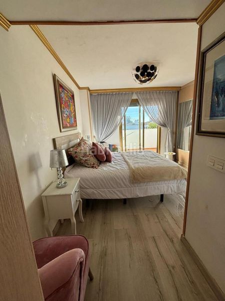 Foto f98abf7d-6293-4d27-b3ca-a6f2d978d3b3. Casa adossada amb piscina a Cancelada Estepona
