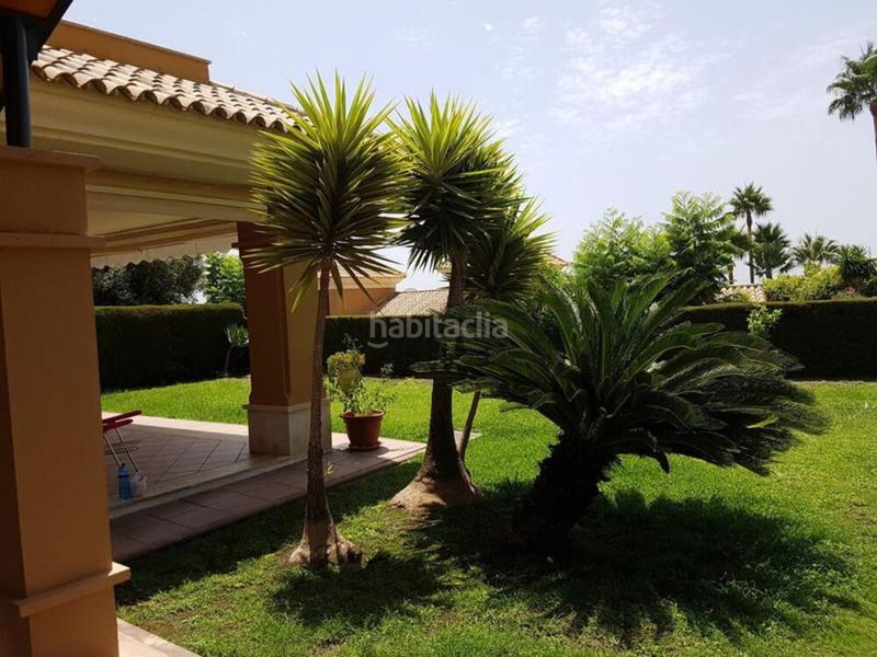 Foto 7133ca9a-19fe-4f5c-8b1c-27892d767ffa. Casa aparellada amb aparcament piscina a Santa Clara Marbella