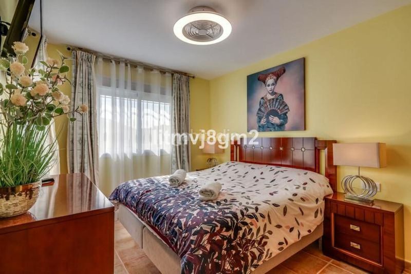 Foto 70e015f7-8fe4-4589-8864-ed8bfe0607e8. Casa adossada amb aparcament piscina a Calahonda Mijas