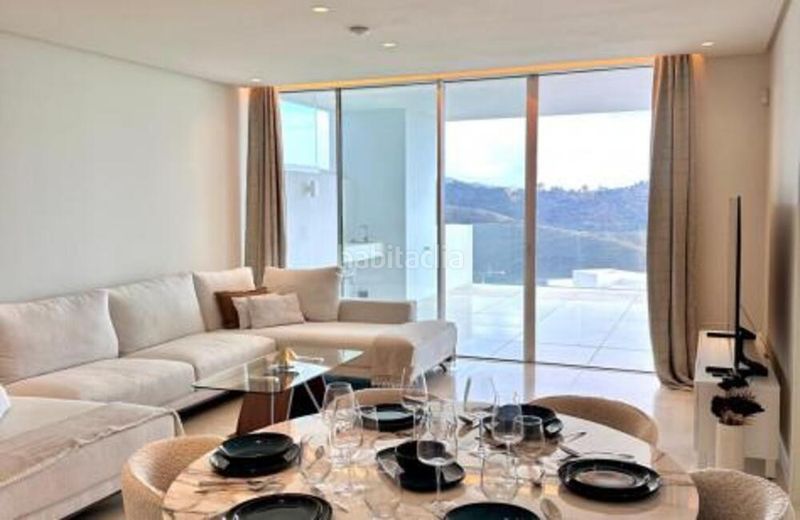 Foto 10426a3a-cde7-44a2-b4d7-83bdaf2d98e4. Lloguer apartament amb aparcament piscina a Palo Alto Ojén