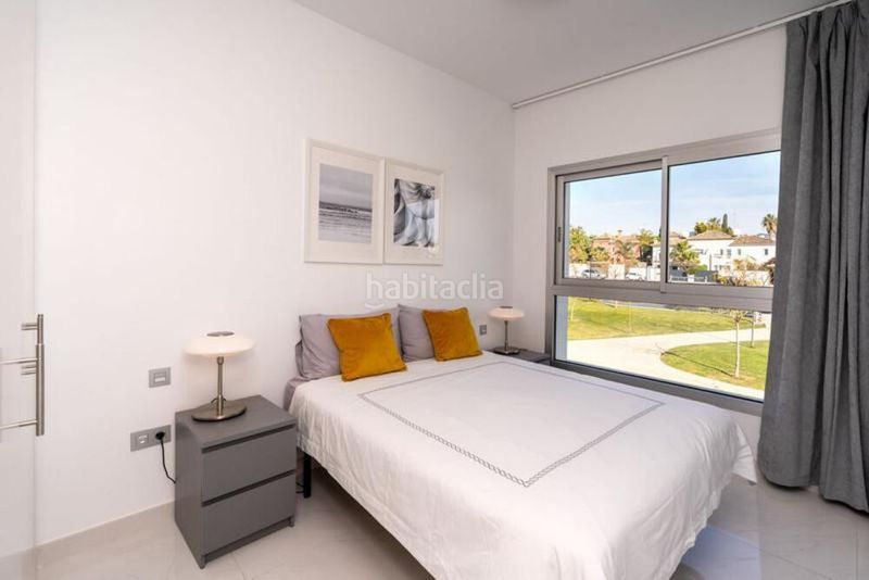 Foto 5f224512-98d0-4ad8-9aaa-7ba50205f626. Apartament amb aparcament piscina a Bel - Air Estepona
