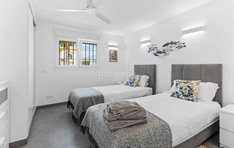 Foto 22c5103f-8cd9-4c9f-aee8-f1627acddf75. Casa amb aparcament piscina a Bel - Air Estepona
