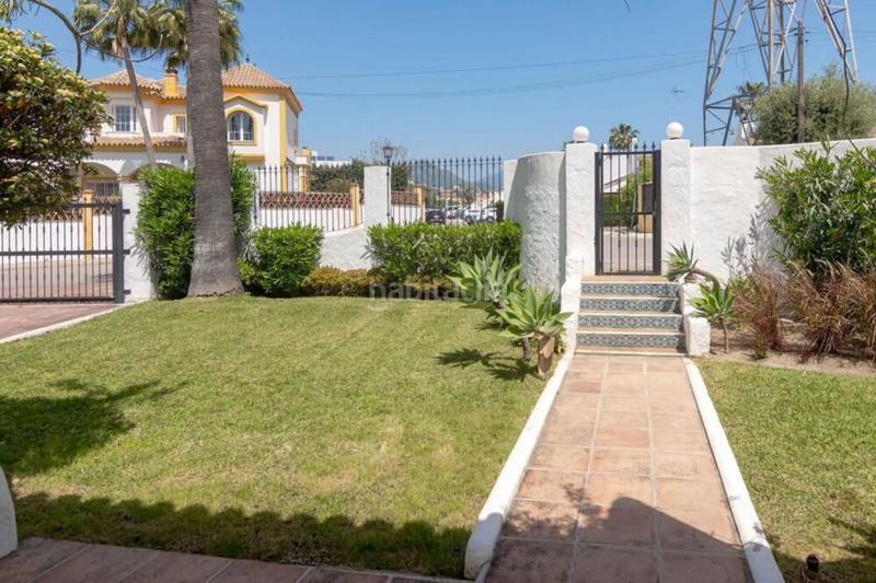 Foto 2a2d882c-e4b1-4597-a463-26a52b7b22e9. Casa amb aparcament piscina a Bel - Air Estepona