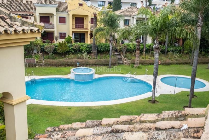 Foto 17c841d9-64f2-423d-807d-2428247c01fd. Lloguer casa adossada amb aparcament piscina a Puente Romano Marbella
