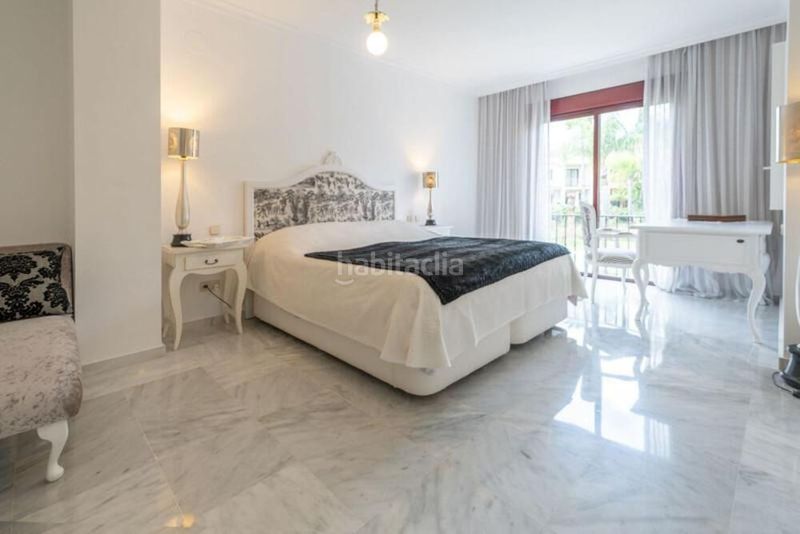 Foto 9581b6fc-f3ed-4795-a2e6-a25503c7c6fb. Lloguer casa adossada amb aparcament piscina a Puente Romano Marbella