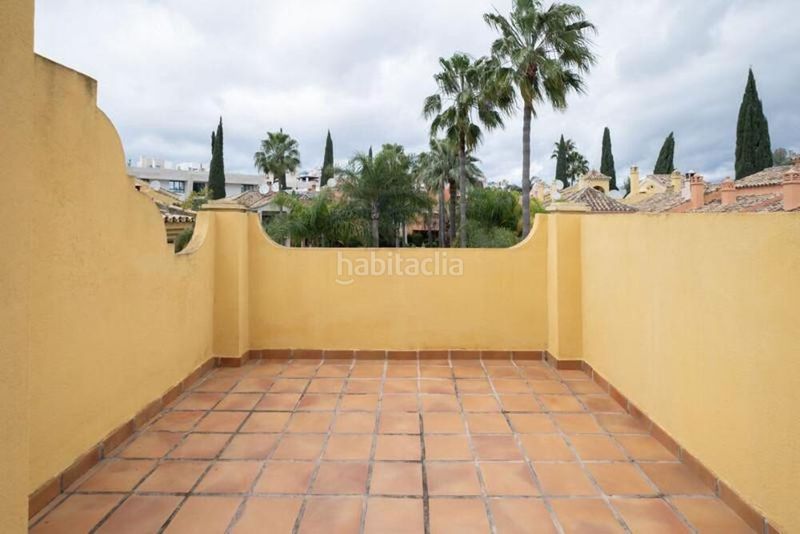 Foto afb8020b-201c-4ead-8a71-1990fafc5d2d. Lloguer casa adossada amb aparcament piscina a Puente Romano Marbella