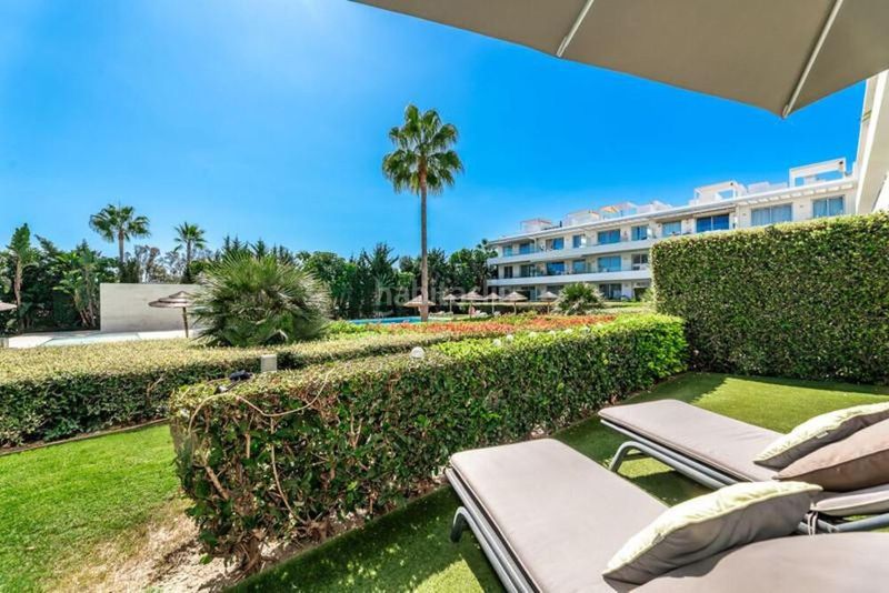 Foto 5550af3e-caab-4bc7-b546-84ba85bf3aa6. Planta baixa amb aparcament piscina a Bel - Air Estepona