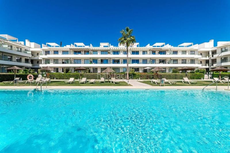 Foto e8f29bea-1783-44b8-b17f-a2578614b123. Planta baixa amb aparcament piscina a Bel - Air Estepona
