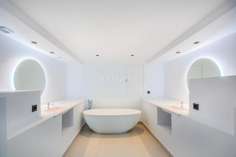 Foto b330bad7-8664-4abe-a696-f557911fb6e1. Apartament amb aparcament piscina a Santa María Marbella