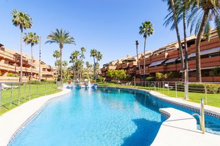 Location Rez-de-chaussée à Isabel de valois 2. Apartamento planta baja en alquiler en el embrujo playa, marbell