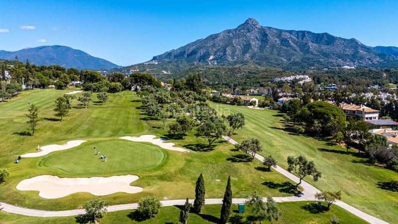 Foto 3cd27d04-a35f-43e9-b8d3-a39a82ff74d7. Casa adosada lujo en Aloha Marbella
