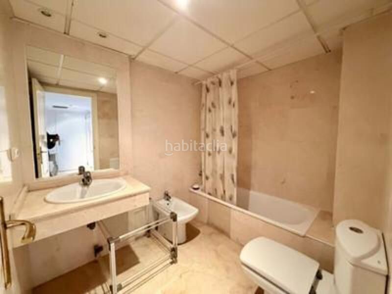 Foto 5ad552d1-973b-4431-af14-73fba56197b2. Apartament amb calefacció aparcament piscina a Río Real Marbella