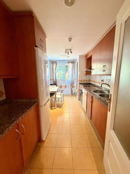 Foto d5fa981b-dd74-41c1-ae07-7429886e33f6. Apartament amb calefacció aparcament piscina a Río Real Marbella