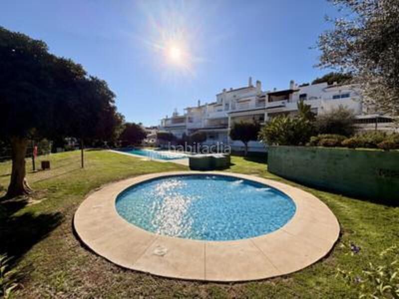 Foto fd13ea4c-ee9d-4d15-8b84-687d9aa47751. Apartament amb calefacció aparcament piscina a Río Real Marbella