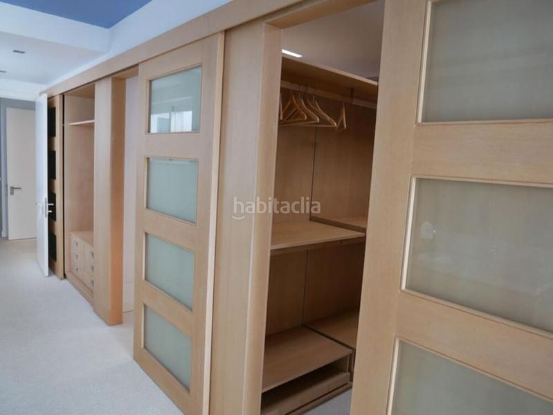 Foto b67c4574-4500-4cf5-850e-c2d171b84250. Lloguer casa amb calefacció aparcament piscina a Marbella