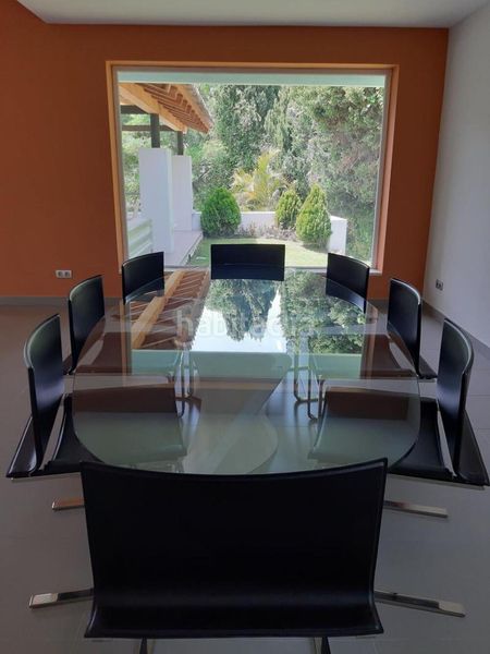 Foto bcbf806b-e4b3-4661-a1e9-2fc11c820ff6. Lloguer casa amb calefacció aparcament piscina a Marbella
