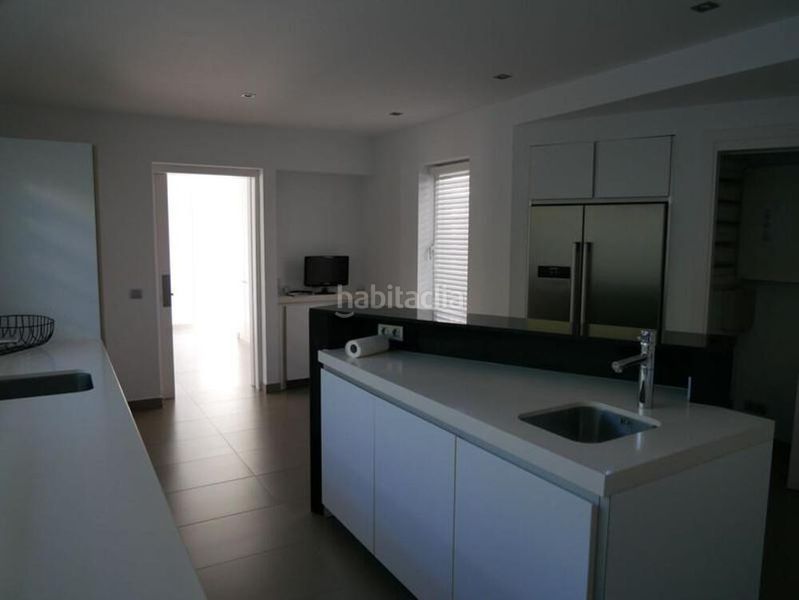 Foto f3ccbf00-32c9-47c2-b45d-6f3073db7ba9. Lloguer casa amb calefacció aparcament piscina a Marbella
