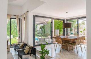 Casa a Nueva Andalucía centro
