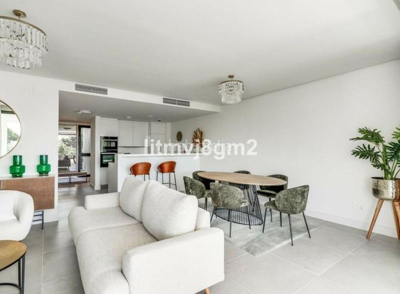 Foto 2d08af59-6cea-4bc5-a889-8628db4df687. Planta baixa a Cabopino - Artola Marbella