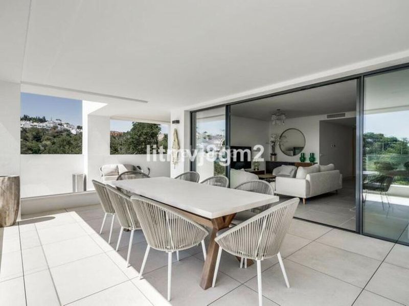 Foto 31a8e22c-0cf5-407d-8e42-63b9d7bf5feb. Planta baixa a Cabopino - Artola Marbella