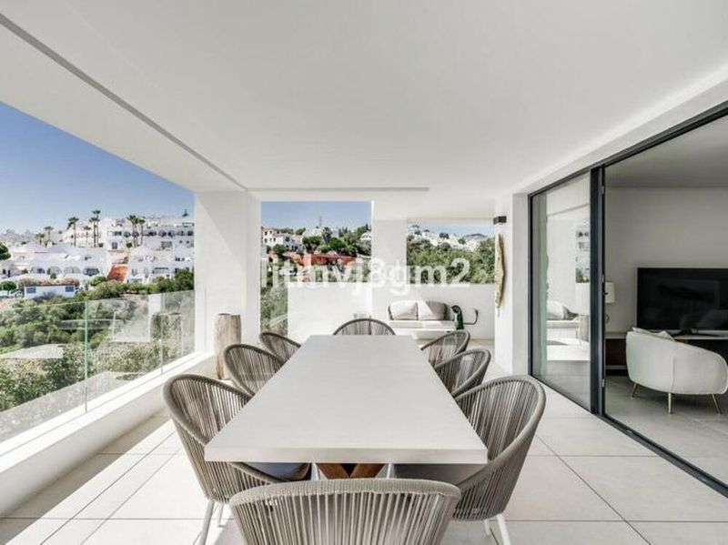 Foto 42b54ce8-e7d7-4983-977c-c98ccbc561df. Planta baixa a Cabopino - Artola Marbella