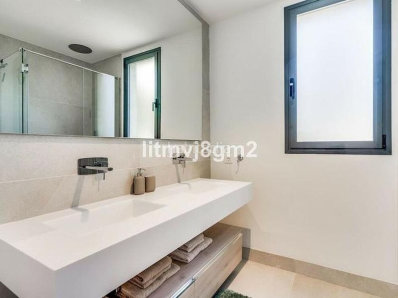 Foto 49d43e58-336b-4b8d-8d56-0d6150cd4991. Planta baixa a Cabopino - Artola Marbella