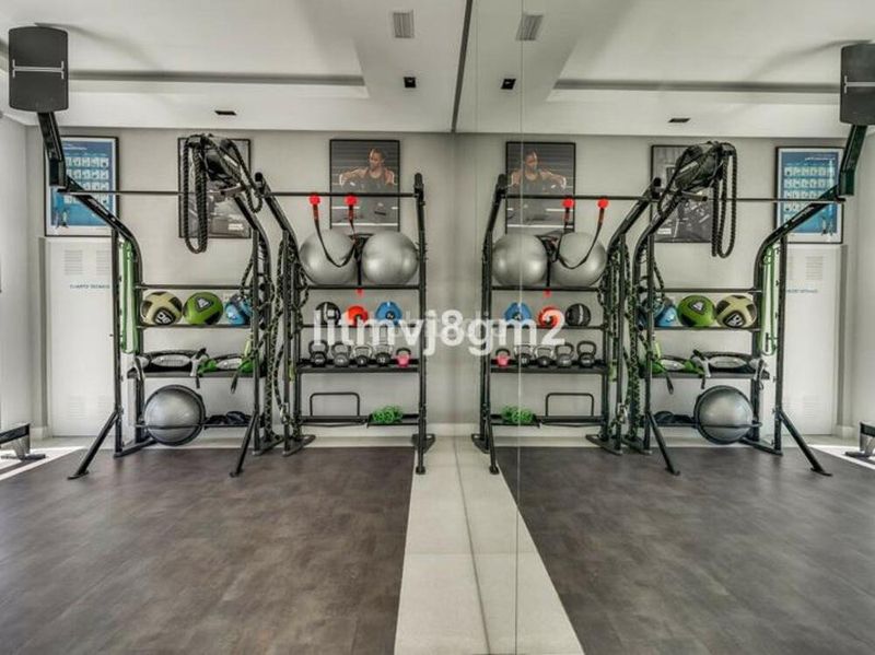 Foto cb868136-ed79-4355-af3b-5932459c60a8. Planta baixa a Cabopino - Artola Marbella