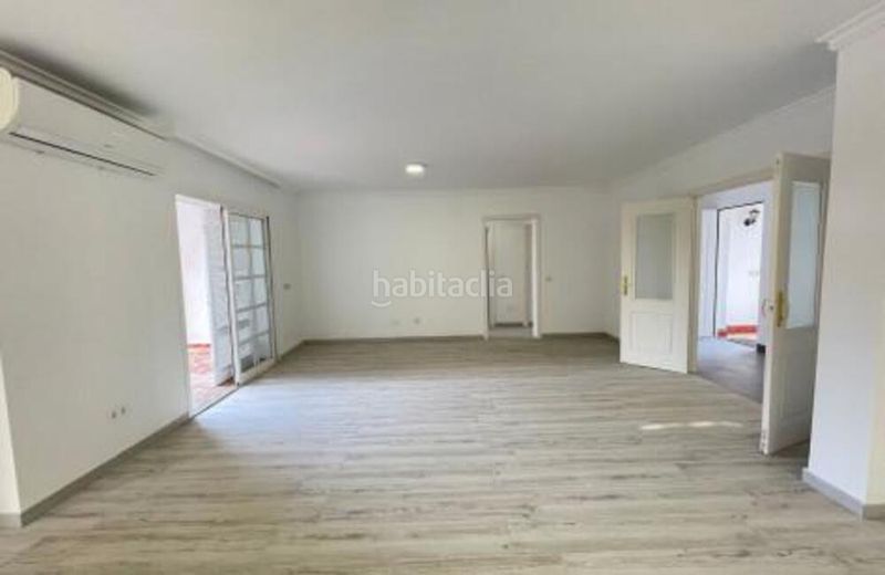 Foto 6951083d-c1d4-4a47-87e2-496c278eb843. Location maison avec parking piscine dans Puente Romano Marbella