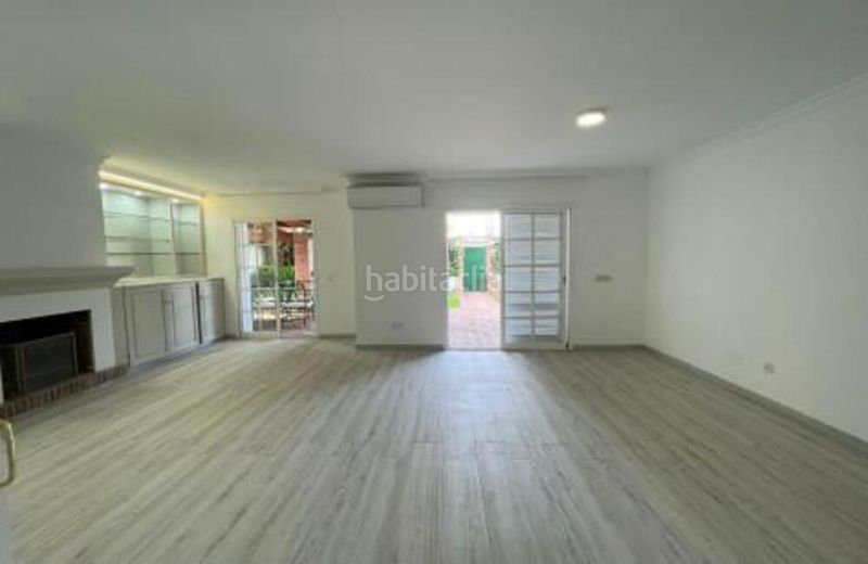 Foto fa6825d4-77dc-4d2b-8618-eab9ea9c5f99. Location maison avec parking piscine dans Puente Romano Marbella