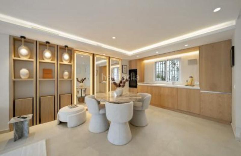 Foto afa0a918-7da4-4207-a059-a52428457754. Lloguer casa adossada amb aparcament piscina a Puente Romano Marbella