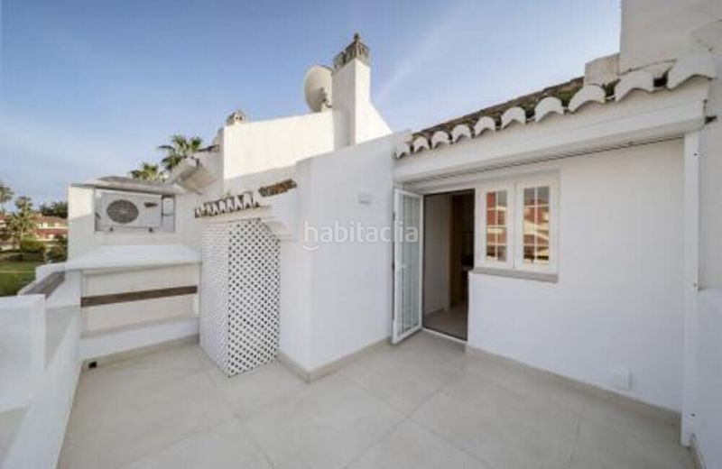 Foto e467d4dd-f9fe-4309-b28c-25a450d10d5c. Lloguer casa adossada amb aparcament piscina a Puente Romano Marbella