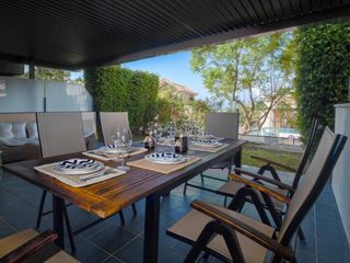 Planta baixa a Los Flamingos. Elegante apartamento de 2 dormitorios con comodidades de resort