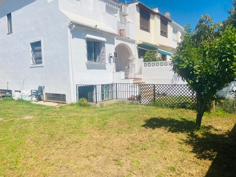 Foto 3eb5d4bd-cc0c-463f-87dc-fe2d0b666aef. Maison jumelée dans garcia lorca 0 dans Nueva Atalaya Estepona