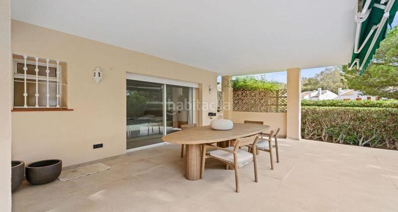 Foto 437969fc-403f-4259-b69b-97b9f4f91299. Planta baixa amb calefacció aparcament piscina a Marbella