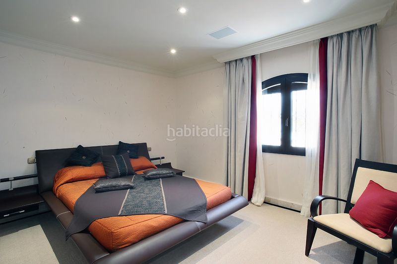 Foto f11a9a39-f1a7-4313-94f4-5a31e28230ca. Lloguer planta baixa amb aparcament piscina a Puerto Banús Marbella